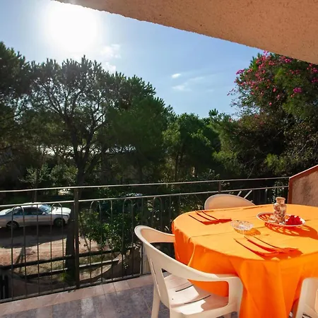 Erminia House - Orange Flat Lägenhet *