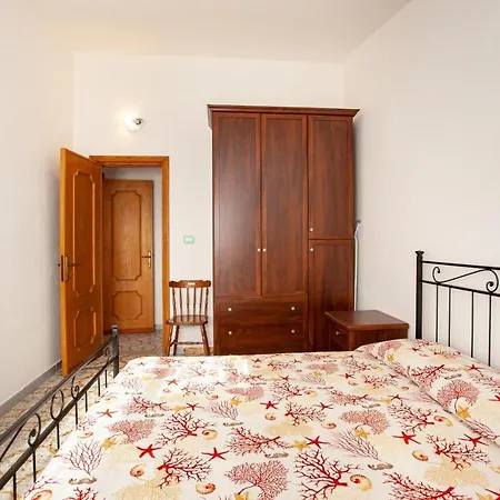 Erminia House - Orange Flat *