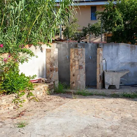 Erminia House - Orange Flat *